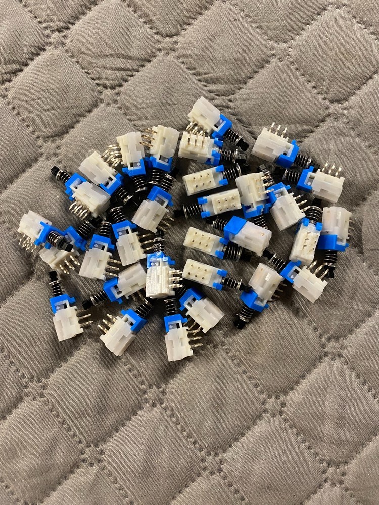 30Pcs ALPS ALPINE SPUJ192500 6 PIN DPDT SELECTABLE PC MOUNT PUSH SWITCH NEW NOS