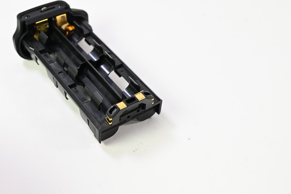 Nikon MS-D10 AA Battery Holder #G920