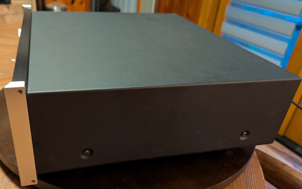 McIntosh MCD201 SACD Player EXCELLENT CONDITION