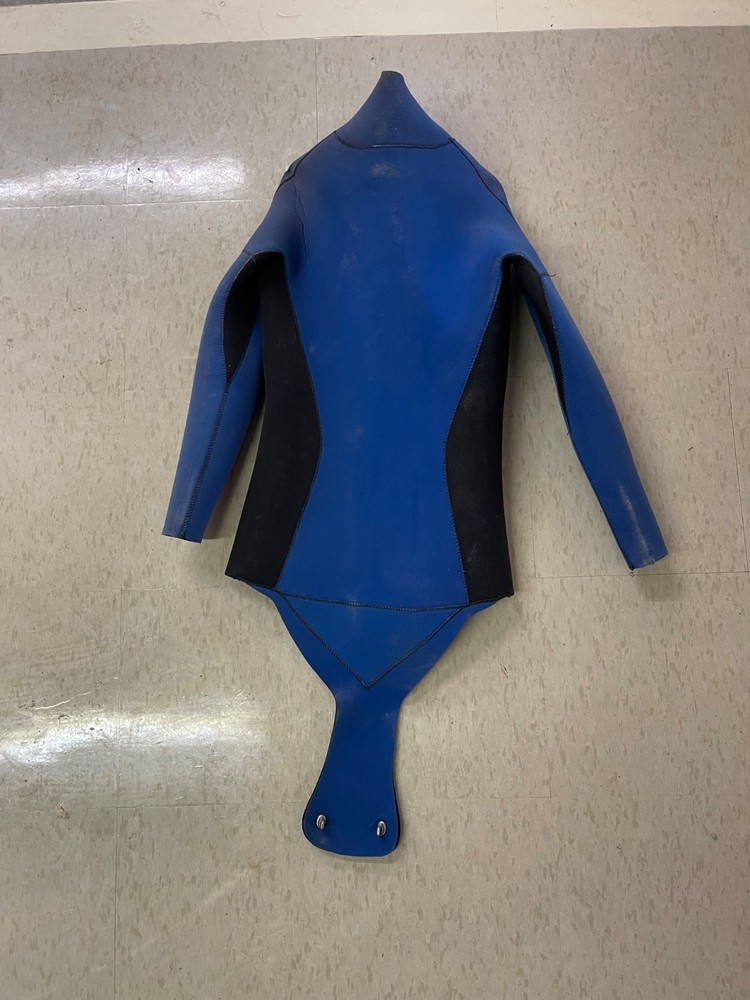 USED FADED UNKNOWN Beaver Tail Dive Suit/ Wetsuit Size Medium