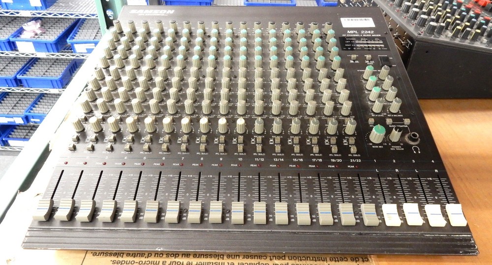 SAMSON MPL 2242 22 Channel Mixer - Unit Only