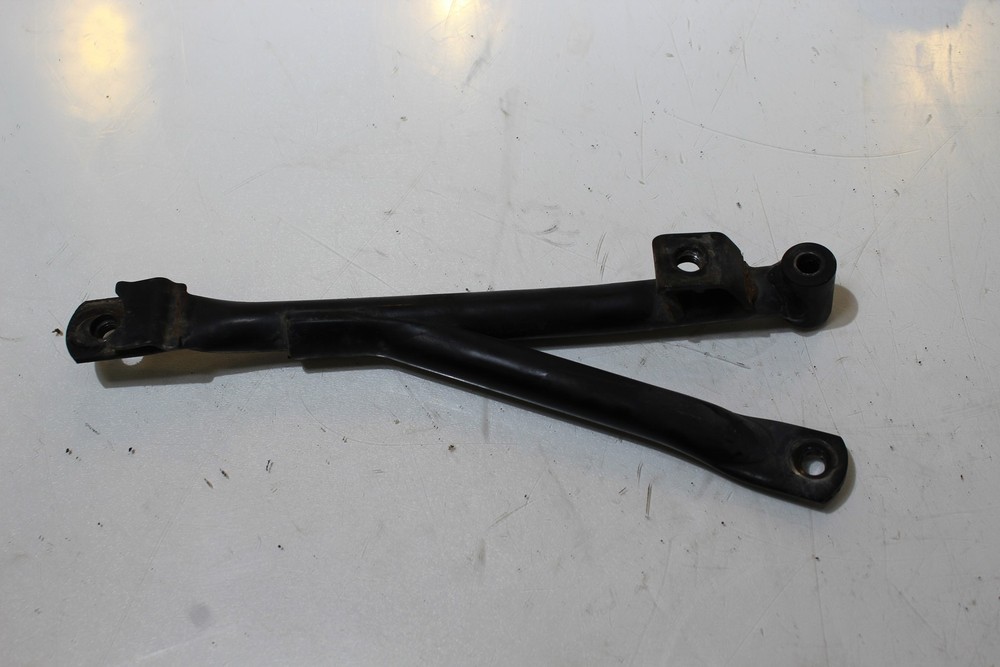 2005 Yamaha V Star 1100 Exhaust Pipe Head Header Bracket Mount