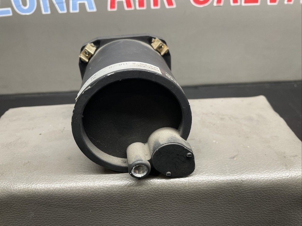 U.M.A, Inc. Vertical Speed Indicator P/N: 8-310-20