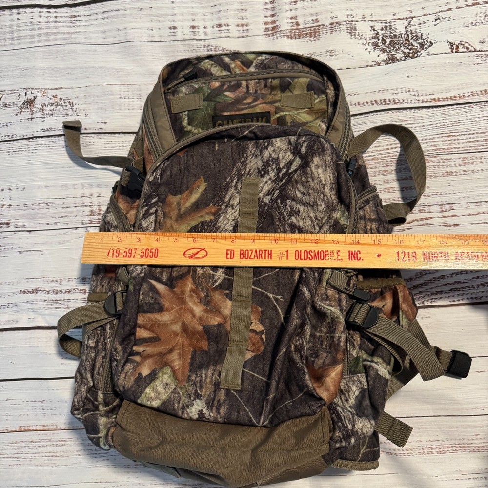 (TORN STRAP) Camelback Maximum Gear Motherlode Backpack Camouflage Hunting
