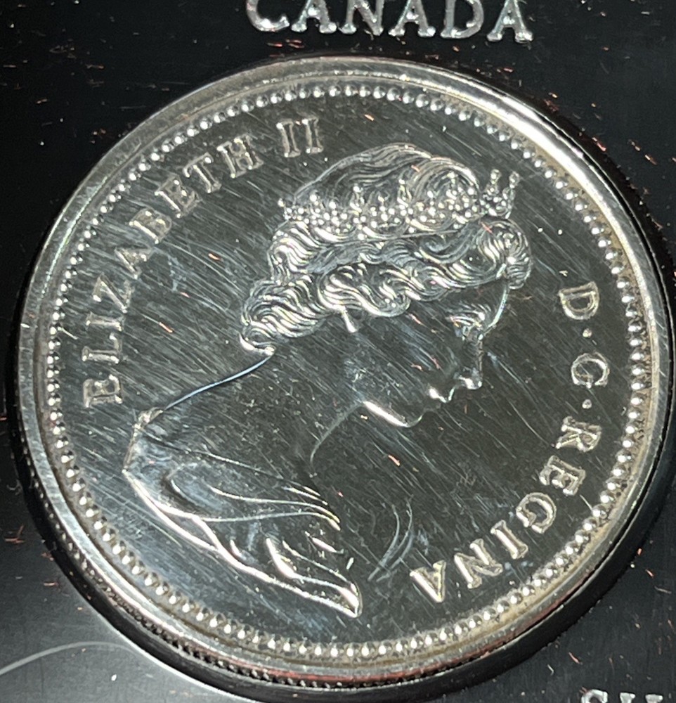 1972 Canadian Dollar Silver Original Box Included