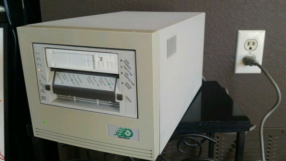 Rare Datastor XT Tabletop External SCSI Tape Drive