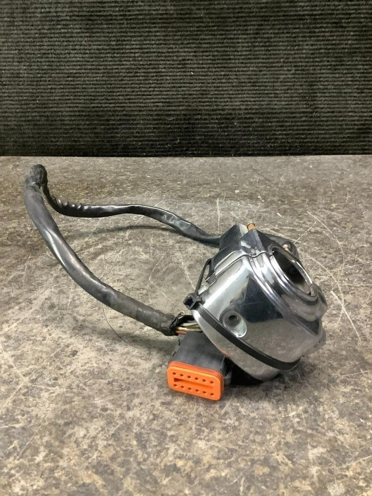 06 Harley Ultra FLHT FLHTCUI Right Start Switch Control 23E