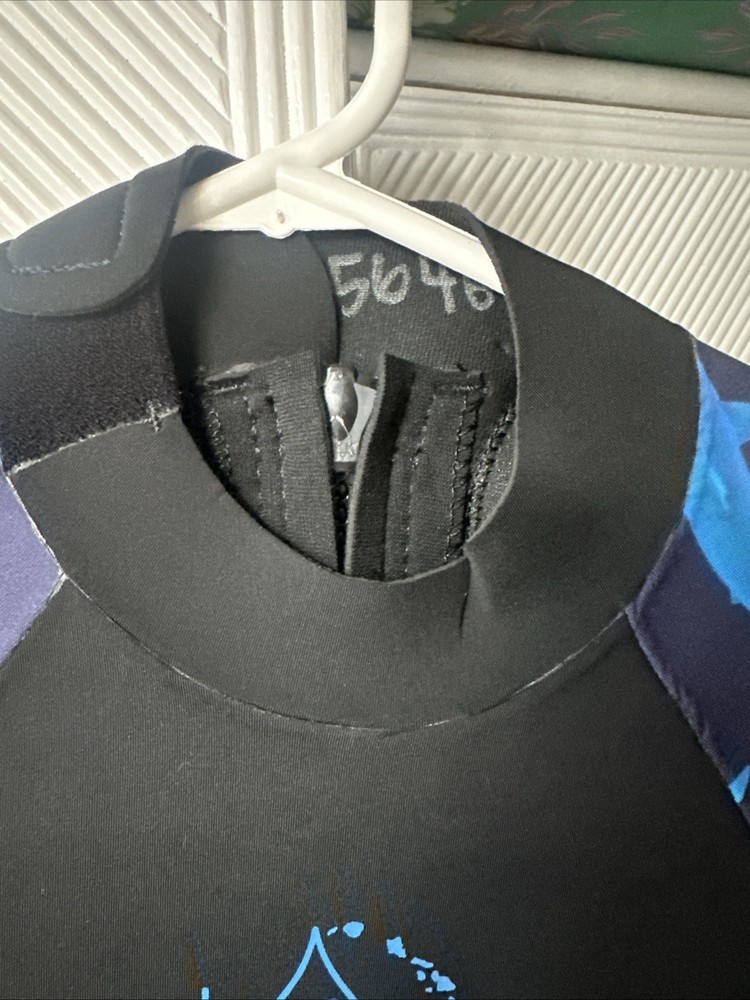 2mm Woman’s Size 8 Xcel Wetsuit 🦈