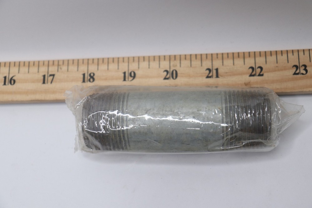 Pipe Nipple Threaded on Both Ends Galvanized Steel 4" x 1" 6P826B