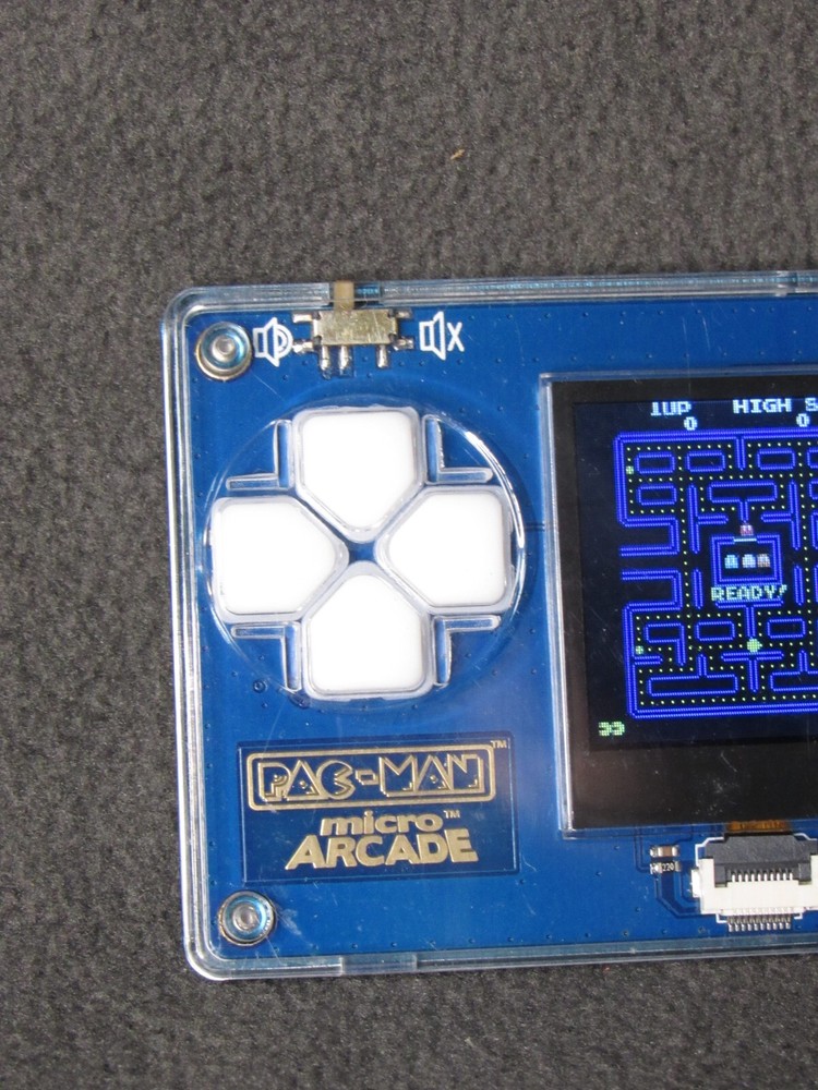 Pac-Man Micro Arcade Portable Arcade Mini Game Handheld Video 2019 Bandai