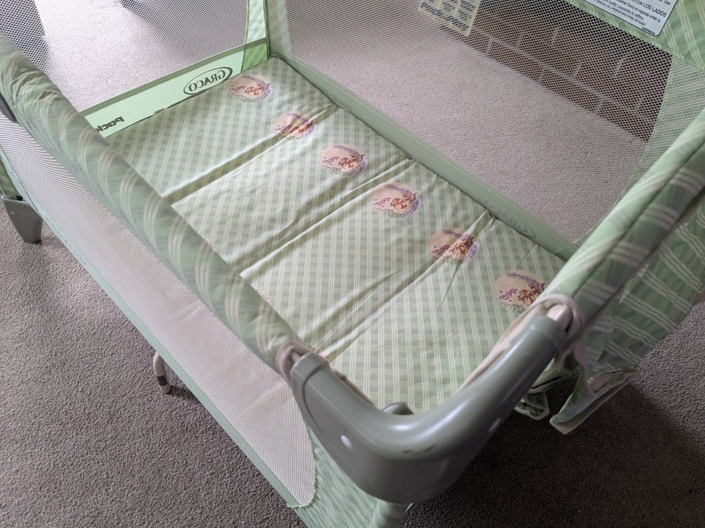 Graco Pack 'n Play Full-size Infant Bassinet
