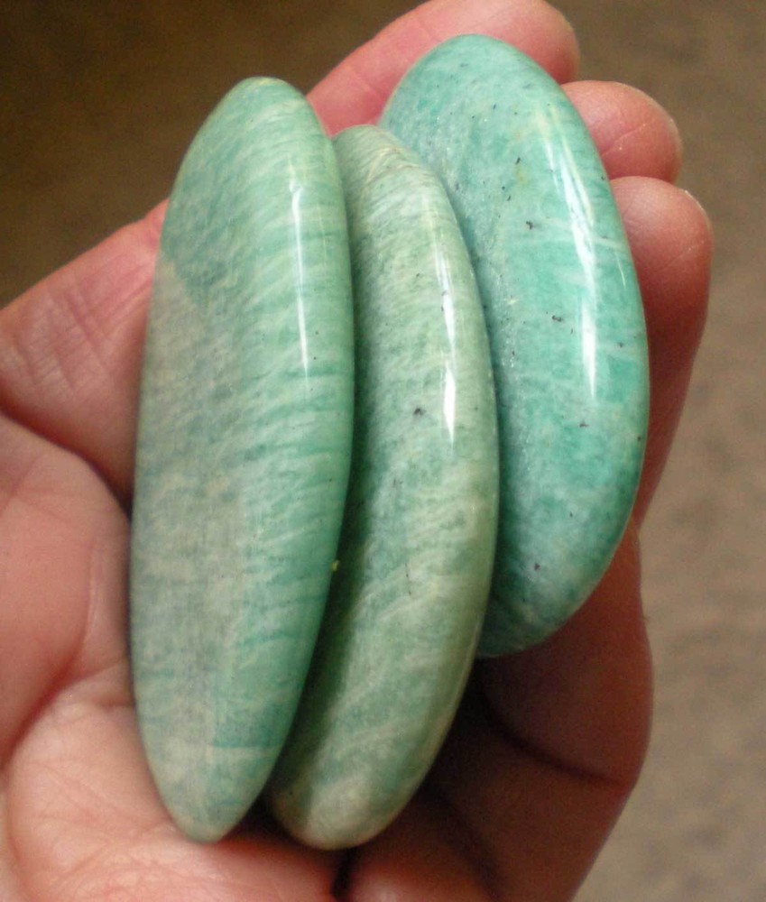 Amazonite - 3 Flat Palmstones sc921g