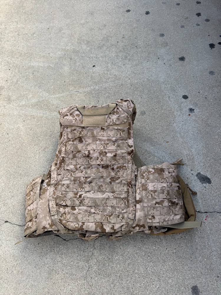 Specialty Defense Systems AOR1 RBAV Medium w/ Extras