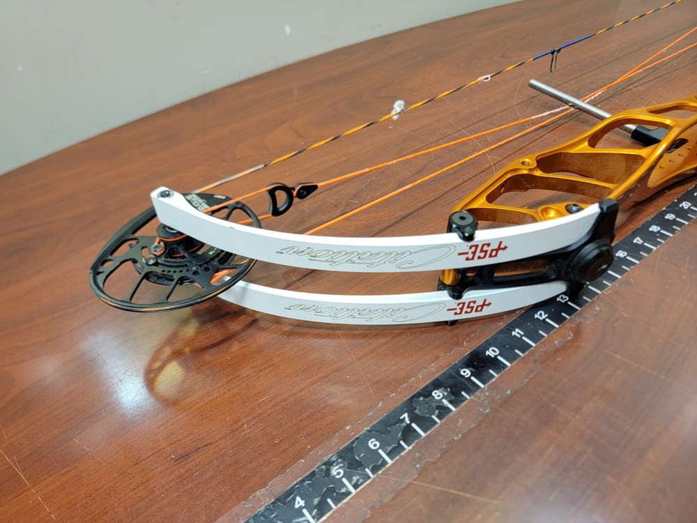 PSE Citation 40 RH Target Archery Compound Bow, Evolve Cam System 28" 60lb Draw