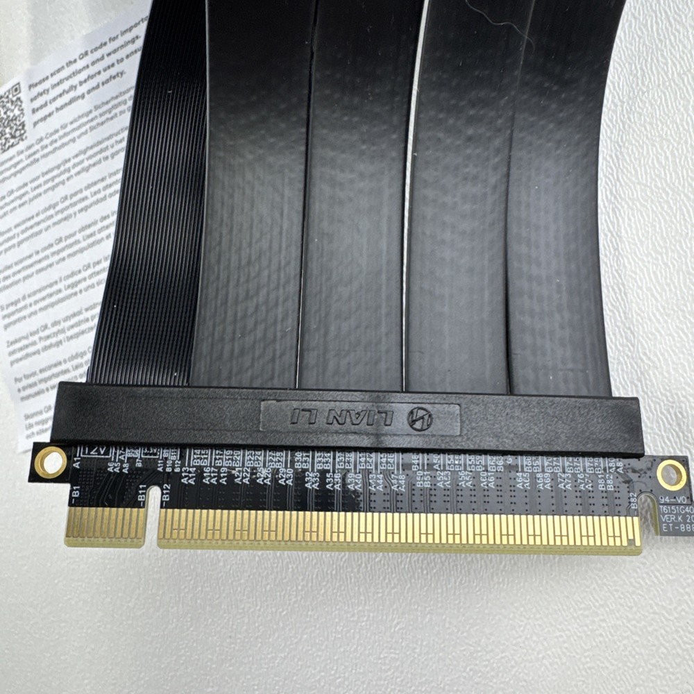 Lian Li VG4-4-V2X Universal 4- Slots Vertical GPU kit (with Gen 4 riser) Black