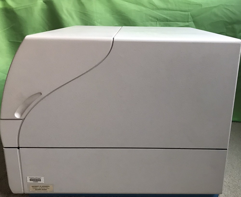 Molecular Devices FMAX Microplate Reader
