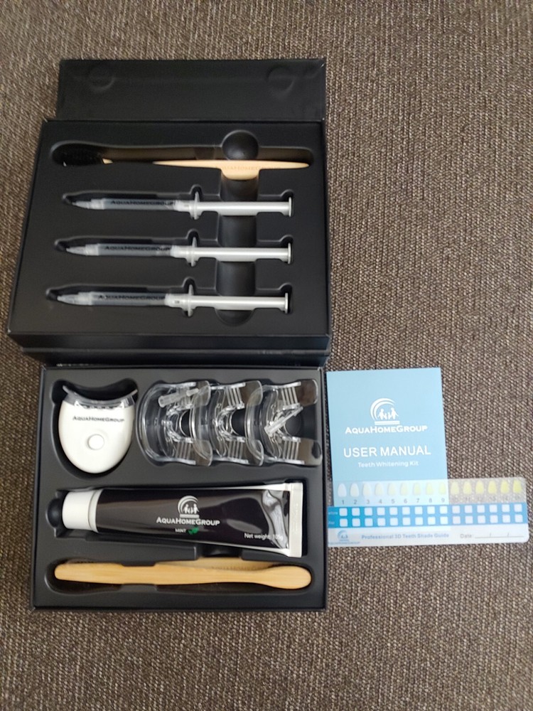 AquaHomeGroup / Teeth Whitening / Deluxe Kit / w/ LED light