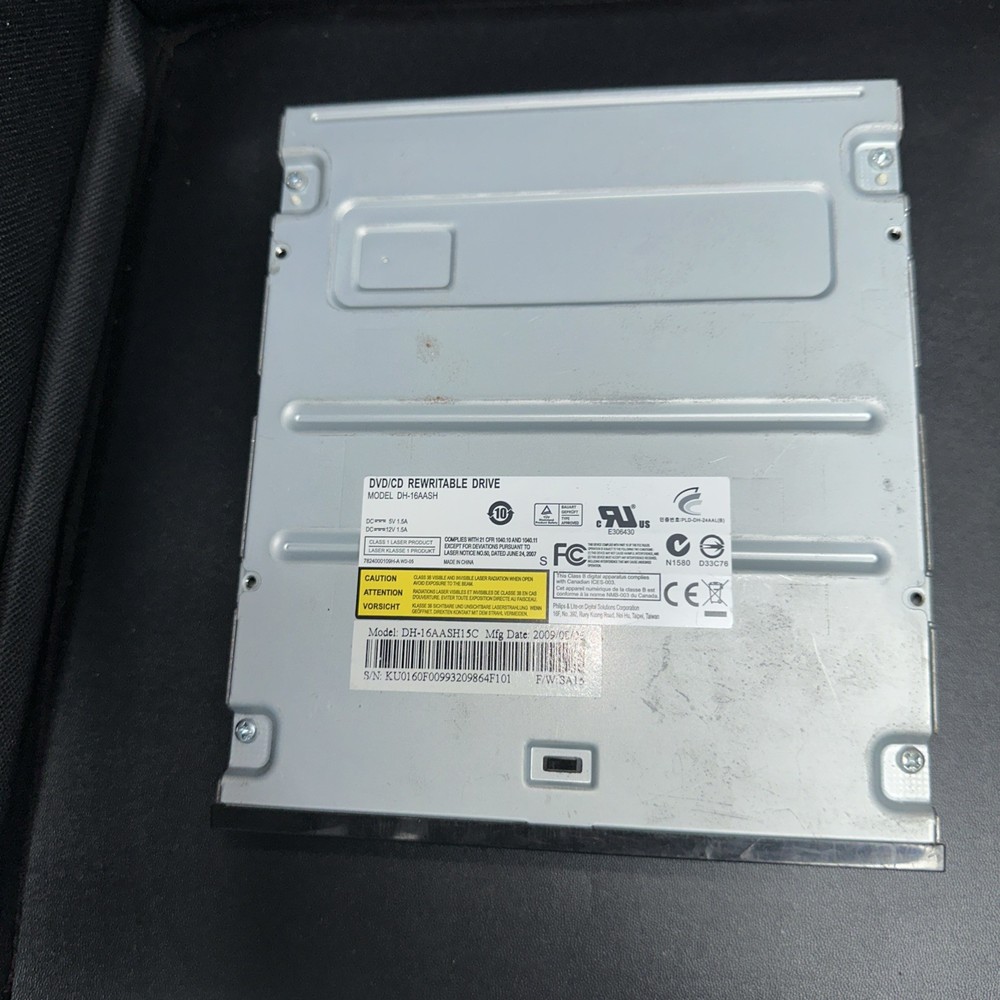 Sata CD DVD Internal 5.25 Drive Model DH-16AASH Philips Tested