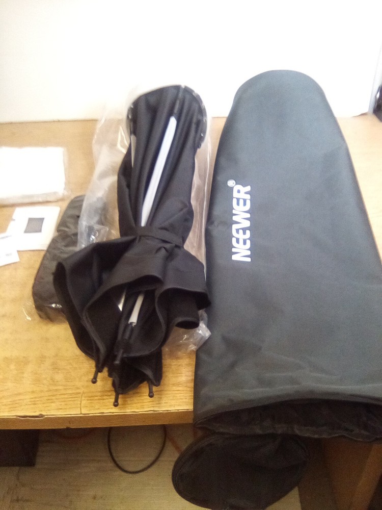 Neewer 24" X 35/60 X 90CM Rectangular Softbox Quick Setup Quick Folding