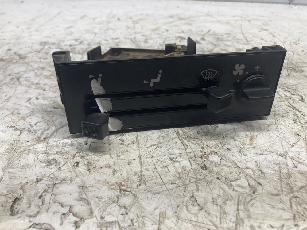 GMC TOPKICK Heater A/C Temperature Controls - Used