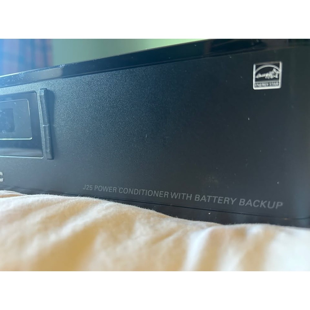 APC J25 Power Conditioner & Battery Backup