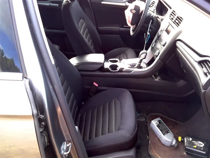 FUSION 2013 High Mounted Stop Light 1037501561