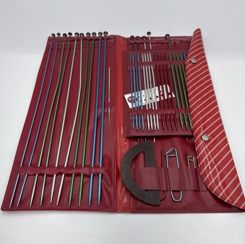 Vintage Boye Knitting Needles Set With Case