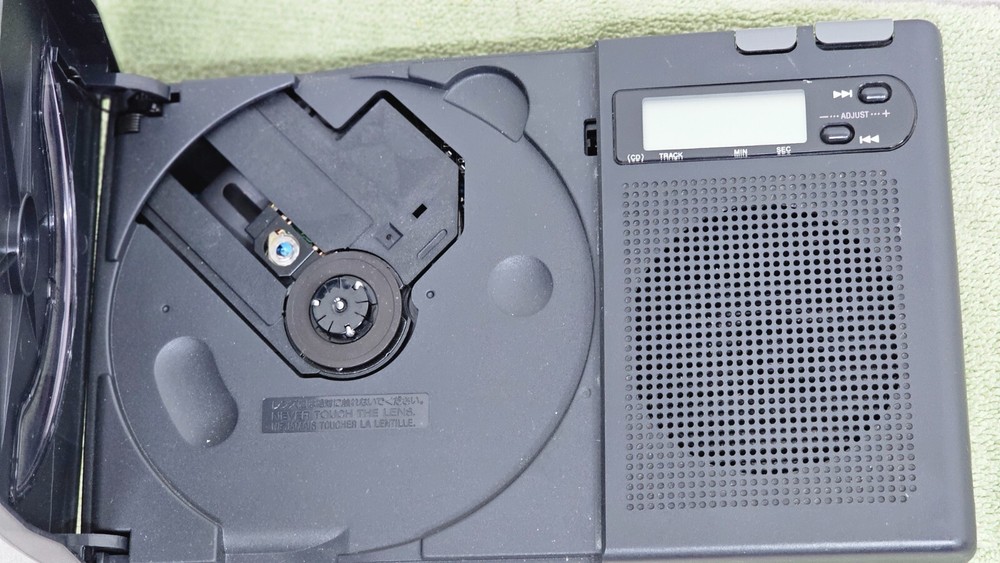 Sony Discman Cd Compact Player D-1000