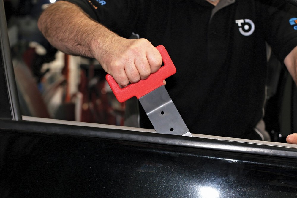 Power-TEC Window Trim Molding Puller 92626