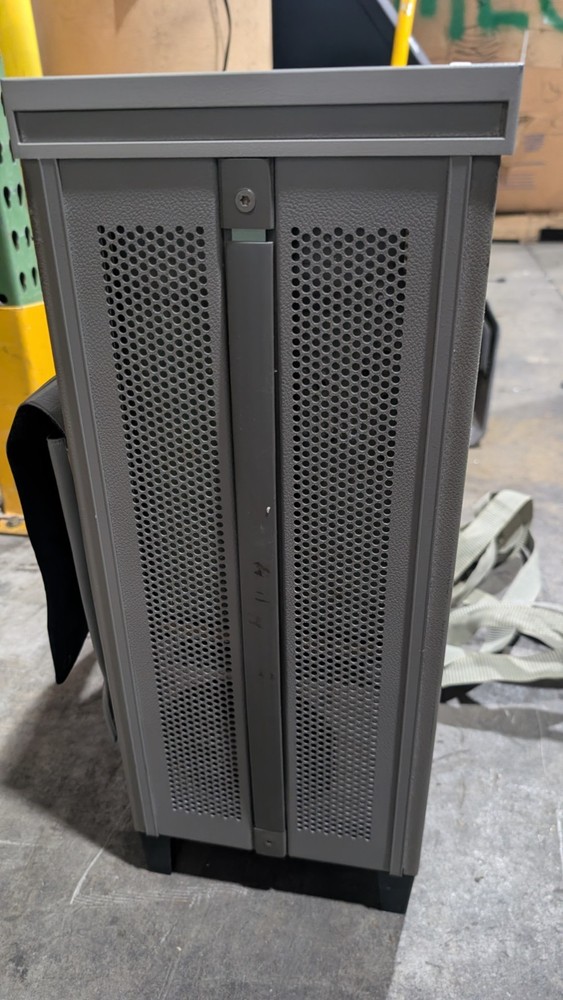 Hewlett Packard HP 16500A Logic Analysis System