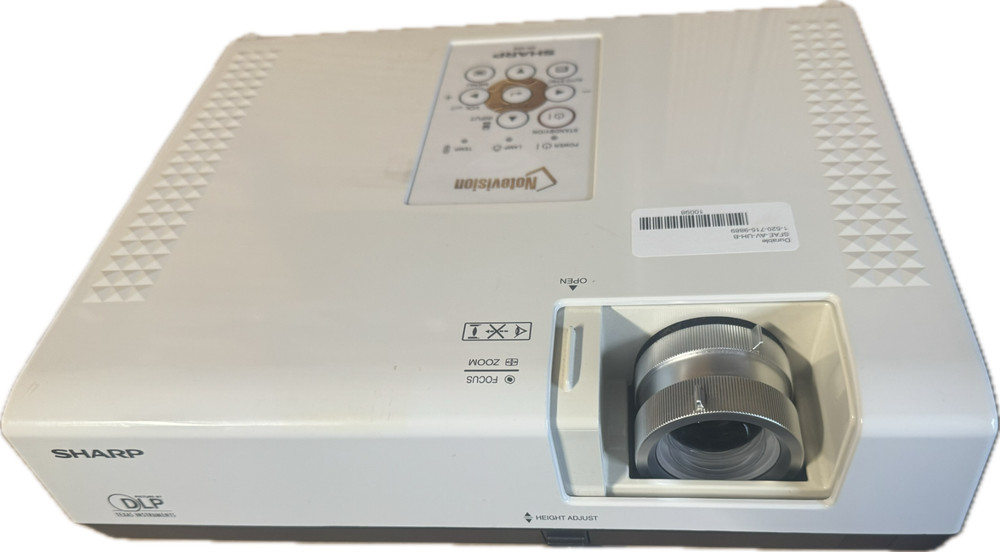 Sharp Notevision XR-50S Multi media Projector With Soft Case NO Remote 1473 HRS