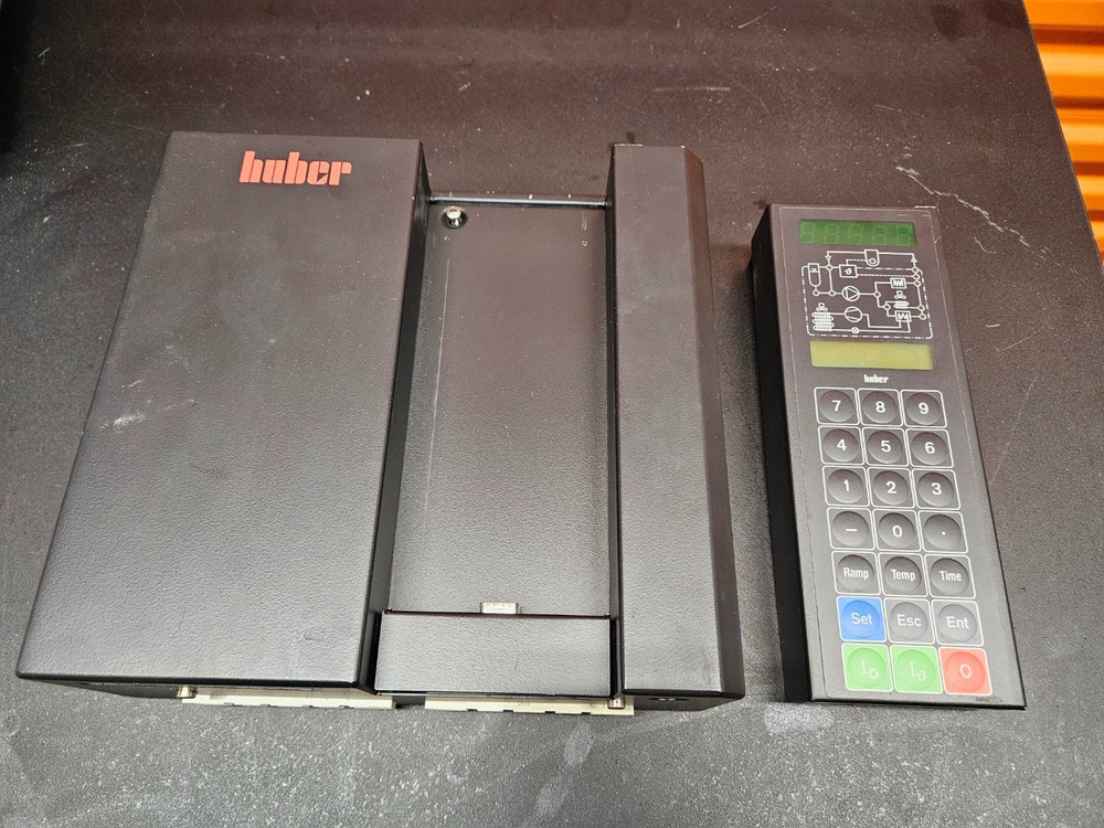 Huber Unistat Control Unit with Detachable Keypad – Temperature Process Control