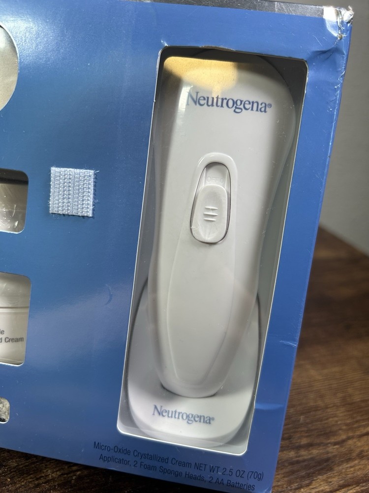 Neutrogena Advanced Solutions At Home MicroDermabrasion System