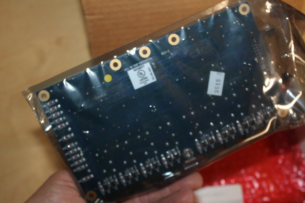 IEI 0580120 eMerge Output Module 8 Input / Output ~ NEW ~ (o)