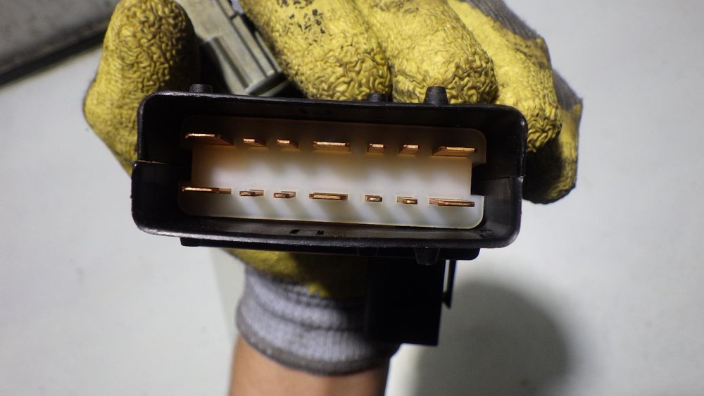 04 DODGE DURANGO Ignition W/Key