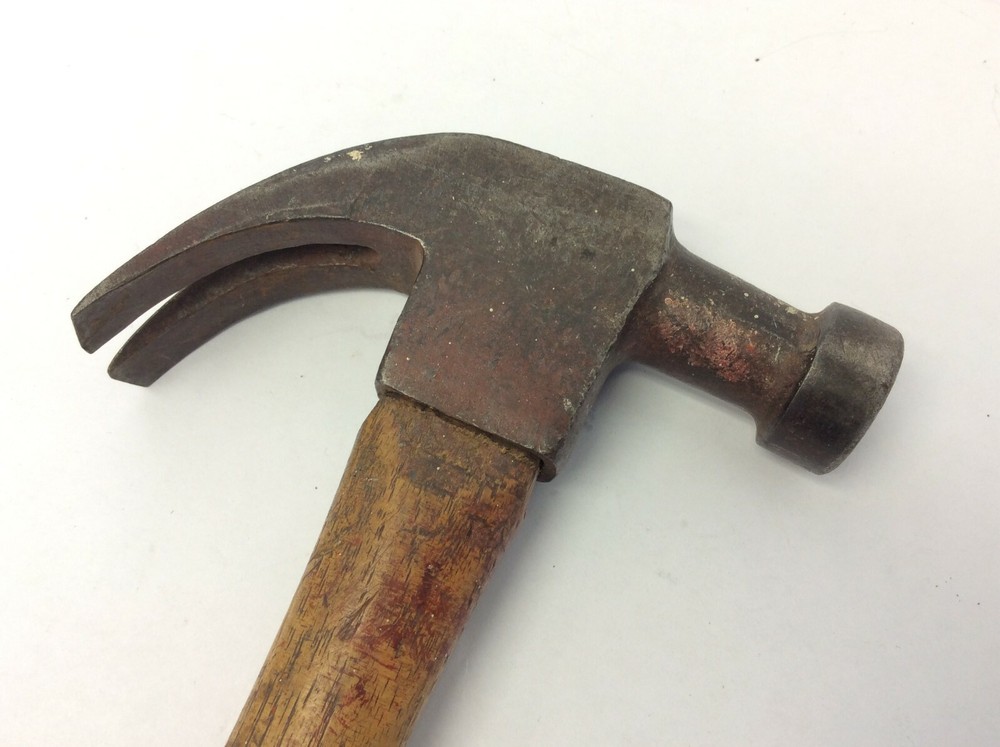 Briar Edge Service Tools Claw Hammer with Wood Handle Hand Tool Carpentry