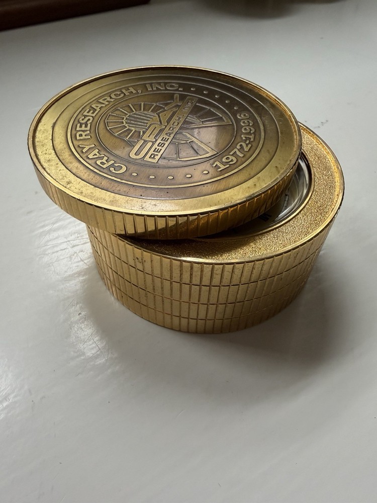 Cray Research, Inc. 1972-1996 Desktop Clock - Tested & Working!