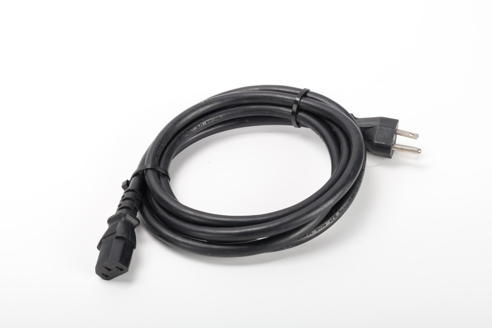 Chroma 7123 Display Color Analyzer With AC Power Cable