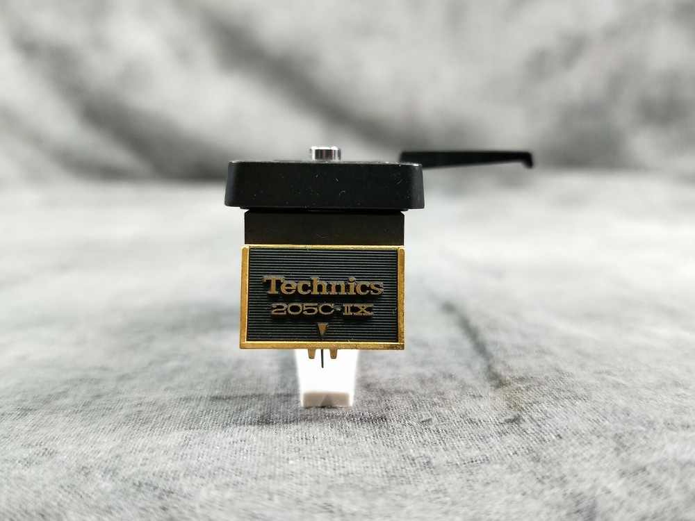 Technics 205C-IIX Cartridge With Headshell In Excellent Condition