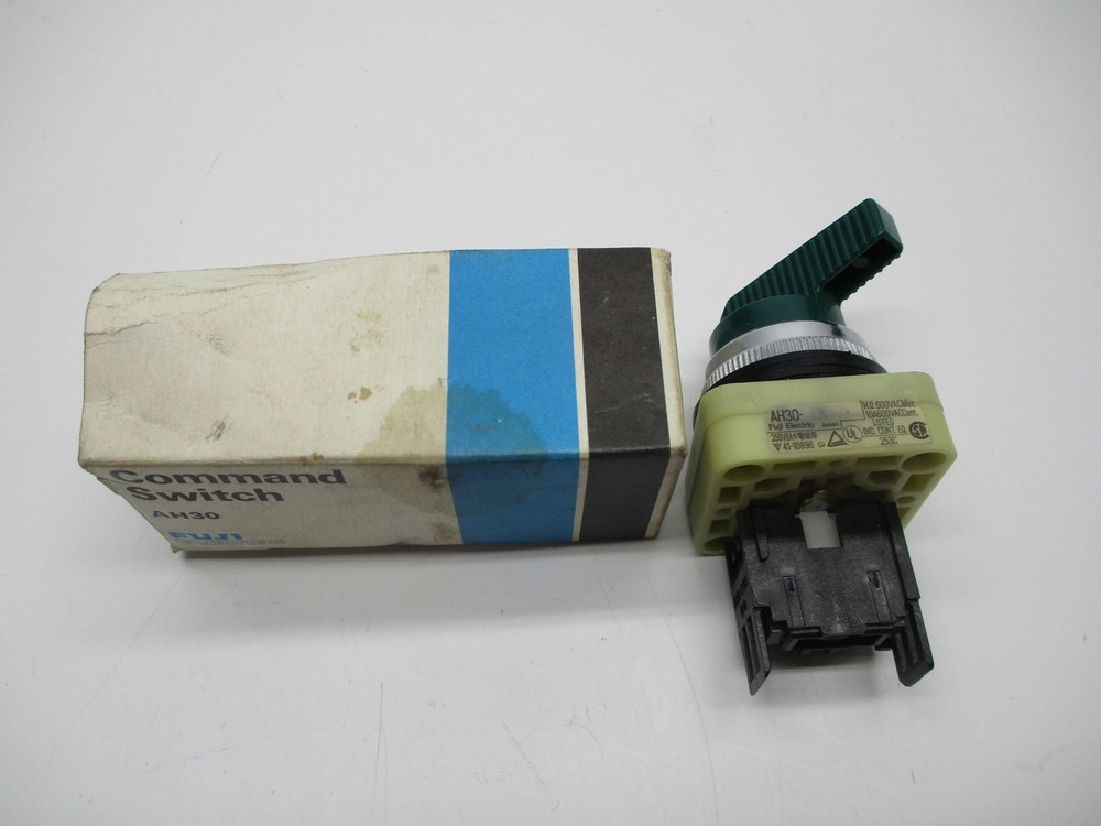 FUJI ELECTRIC AH30 GREEN COMMAND SWITCH NSMP