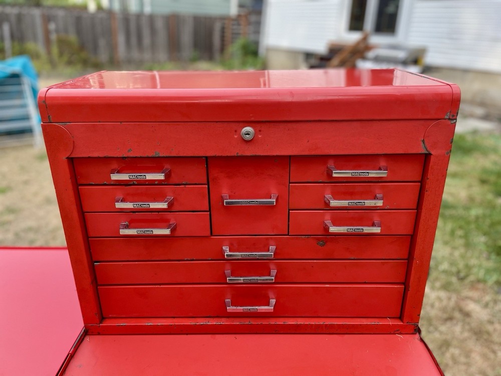 Rare Red Mac Tools MB510 16-Drawer Tool Chest.