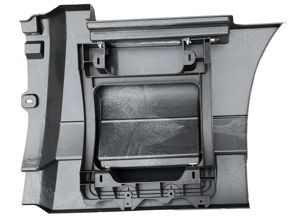 Rear Step Side Fairing Panel Right 31" (75 cm) Compatible with Volvo VNL 2018+