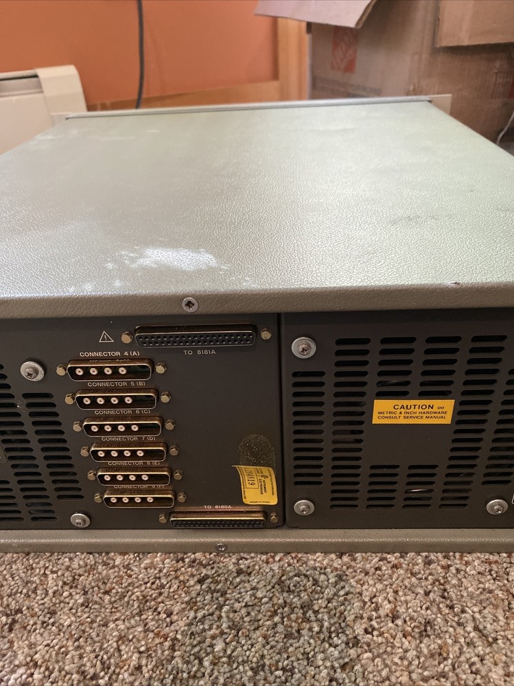 HP 8181A Data Generator Extender with Option 4x001