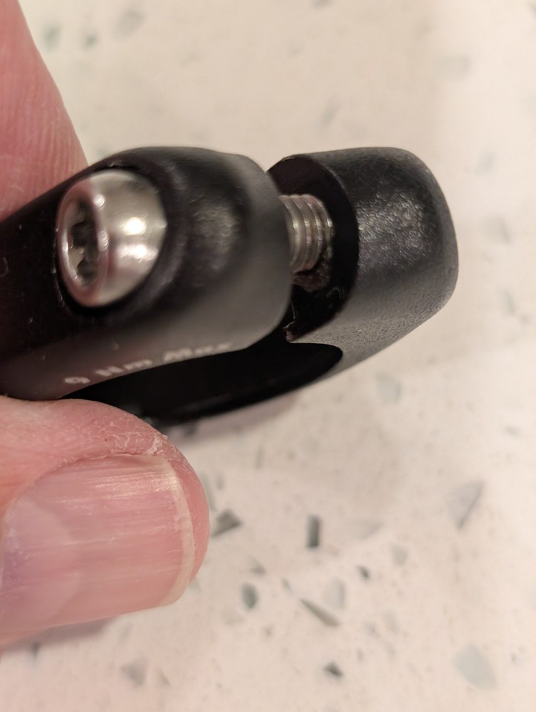31.8mm ALLOY SEAT POST CLAMP Black