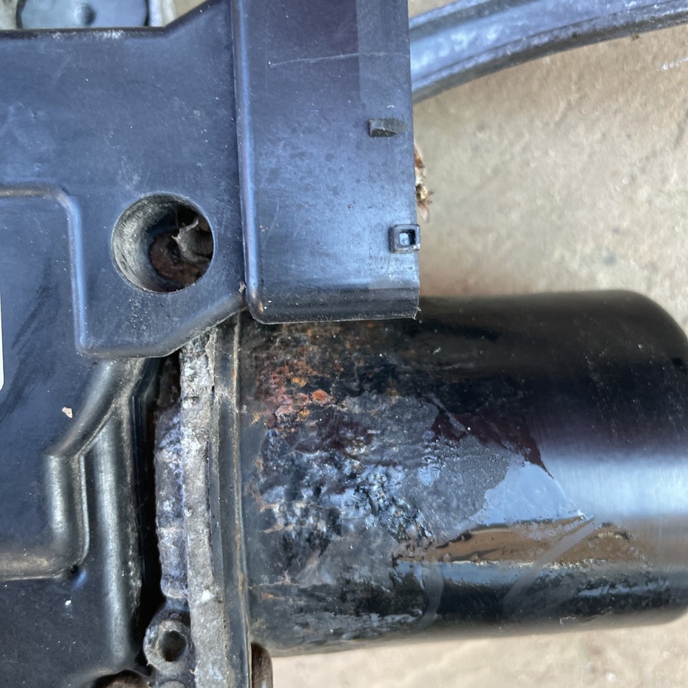 Transit Custom drivers ￼Side Windscreen Motor