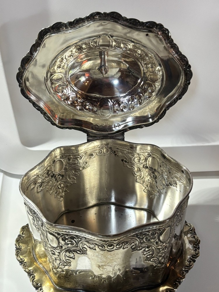 ORNATE ANTIQUE SILVERPLATE BISCUIT BOX OVAL ENGRAVED w/HINGED LID