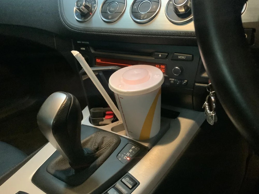 BMW Z4 E89 Cup/Phone holder Modified (Extra Space)
