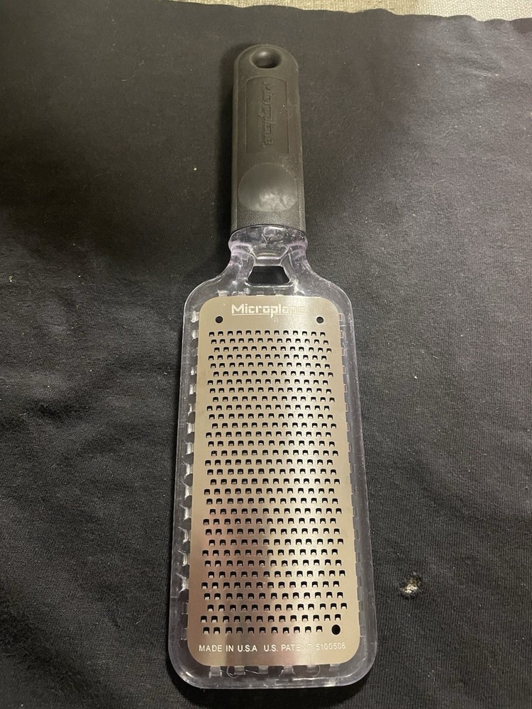 Microplane Home / Professional Series Fine Grater Black Great Kitchen Tool