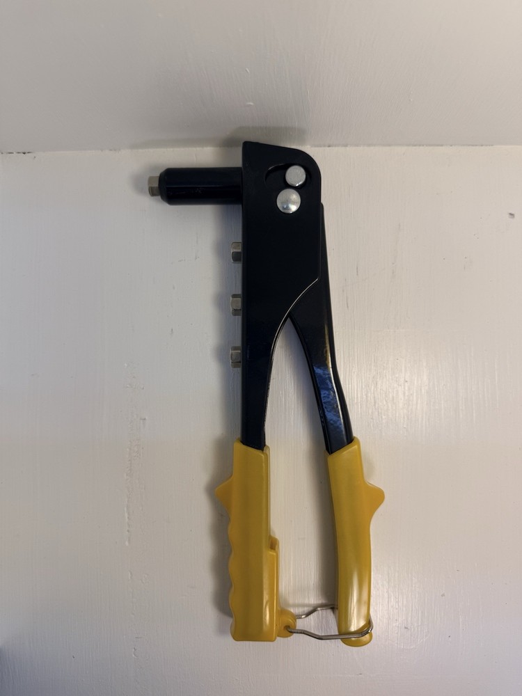 Hand Rivet Gun With Yellow Handle