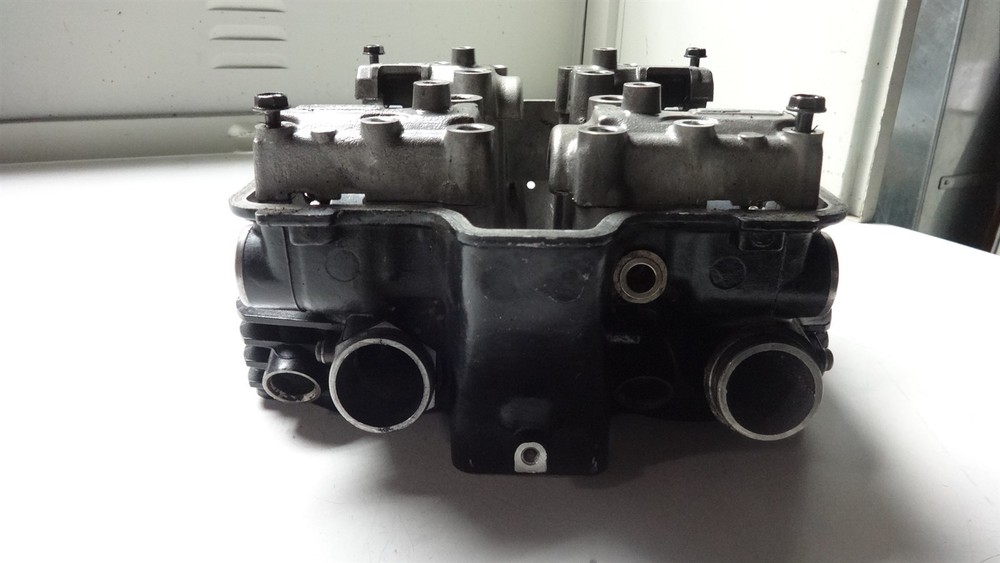 85 HONDA VF700S SABRE VF 700 HM135B ENGINE FRONT CYLINDER HEAD